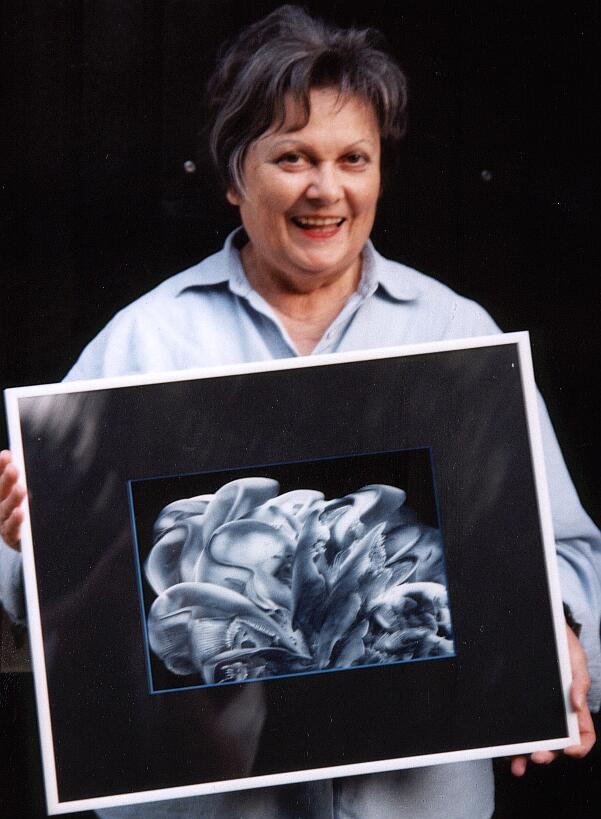 Ingrid Unterstein, Bild mit Encaustic-Bild (60 KB)